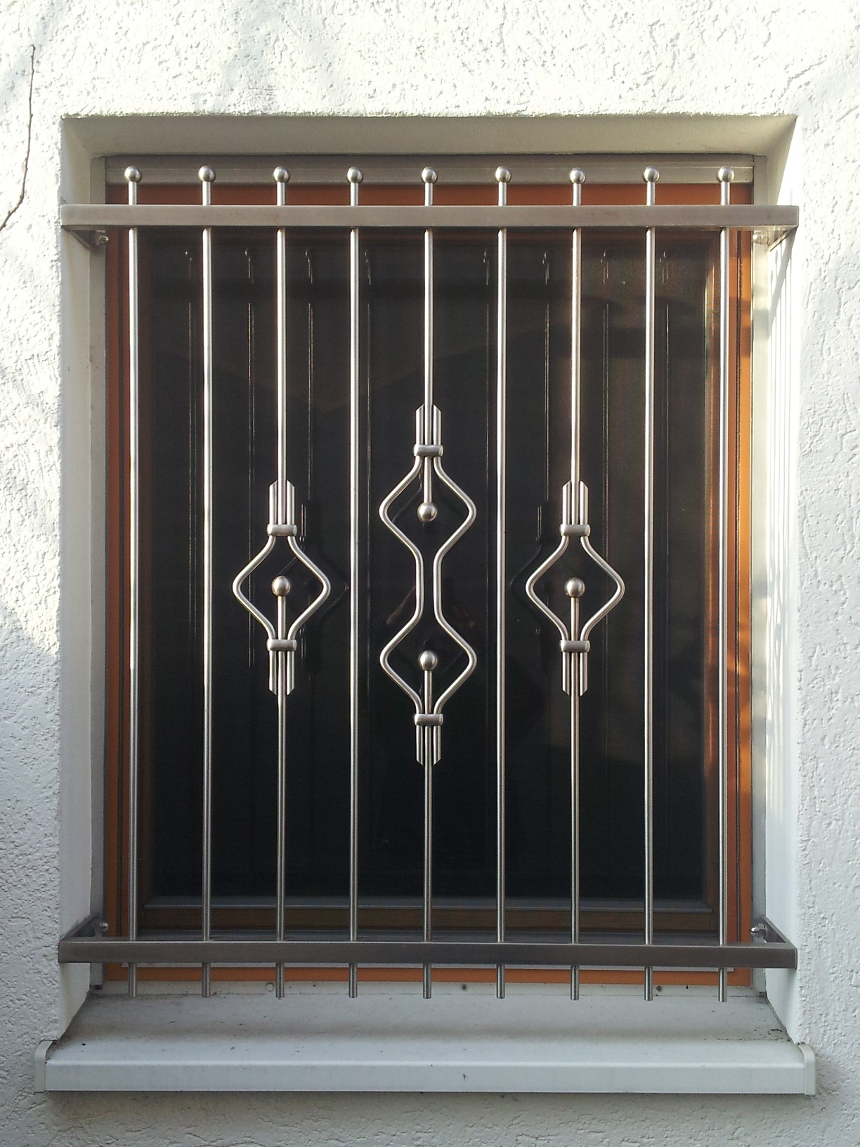 Fenstergitter aus Edelstahl K240