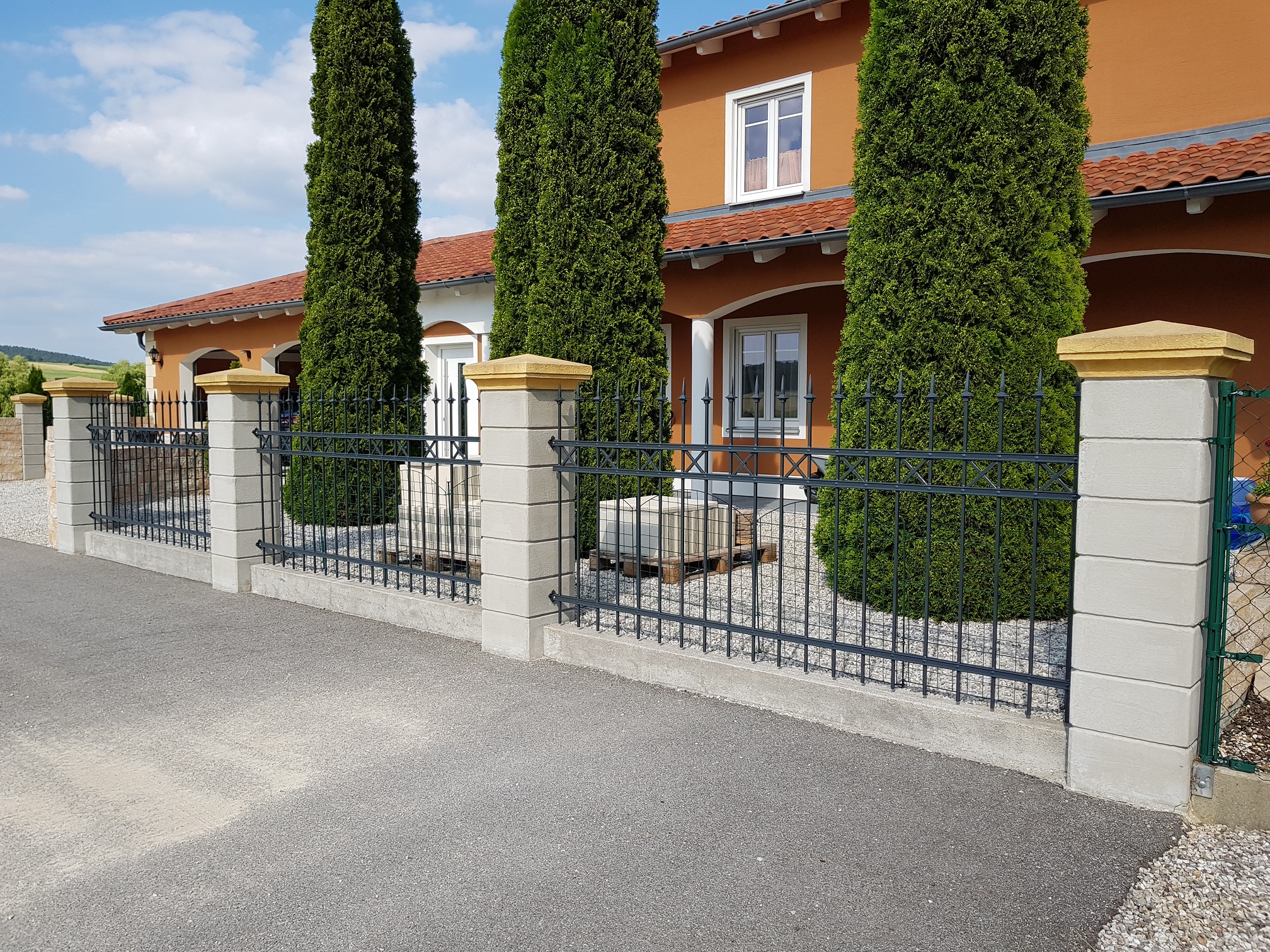 Gartenzaun aus Hespeneisen pulverbeschichtet